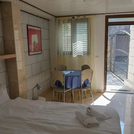 Guest house Haus