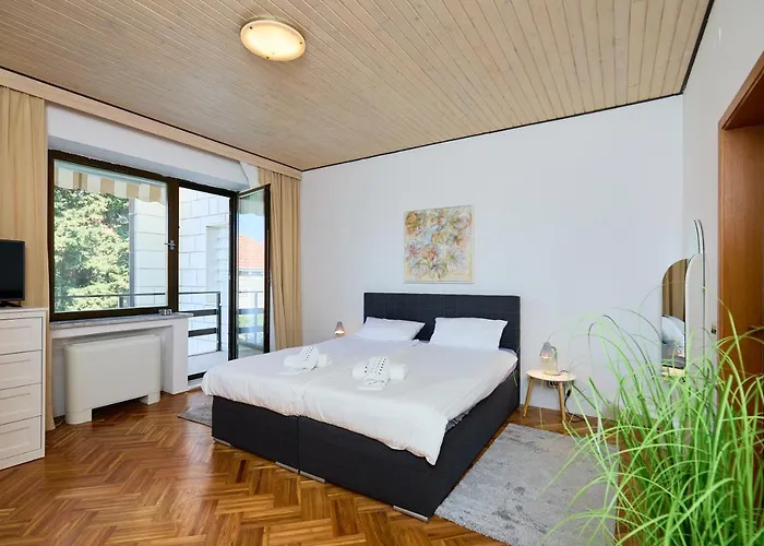 Gasthuis Haus 3*