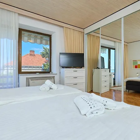Haus 3*